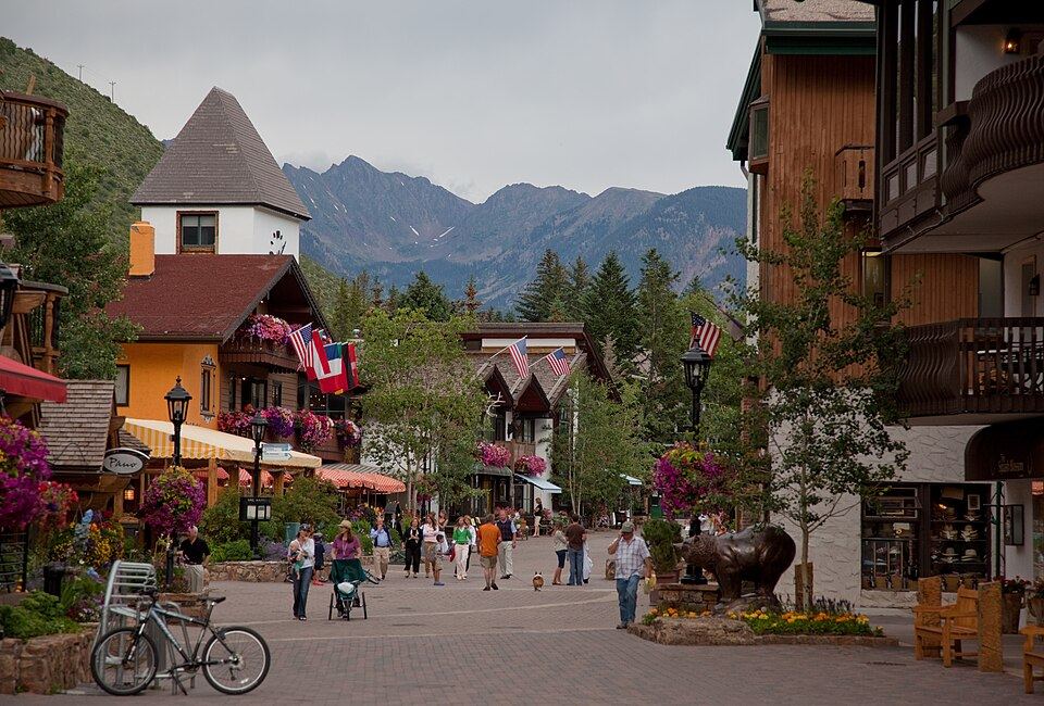 Vail: The Guide — Dining, Activities & Seasonal Adventures